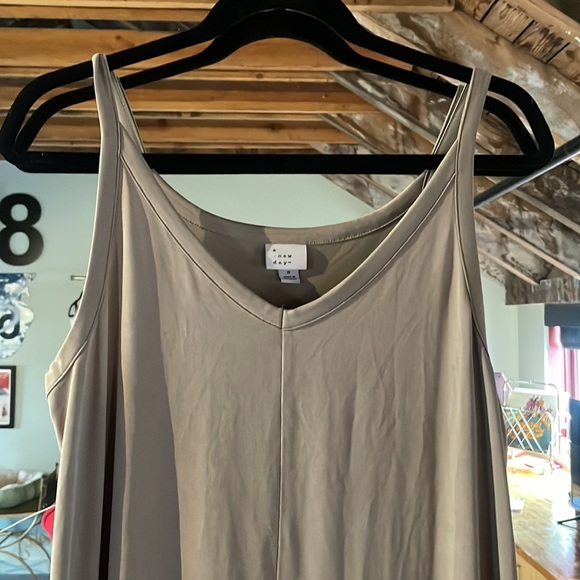 Tan MIDI Dress - Picture 2 of 3